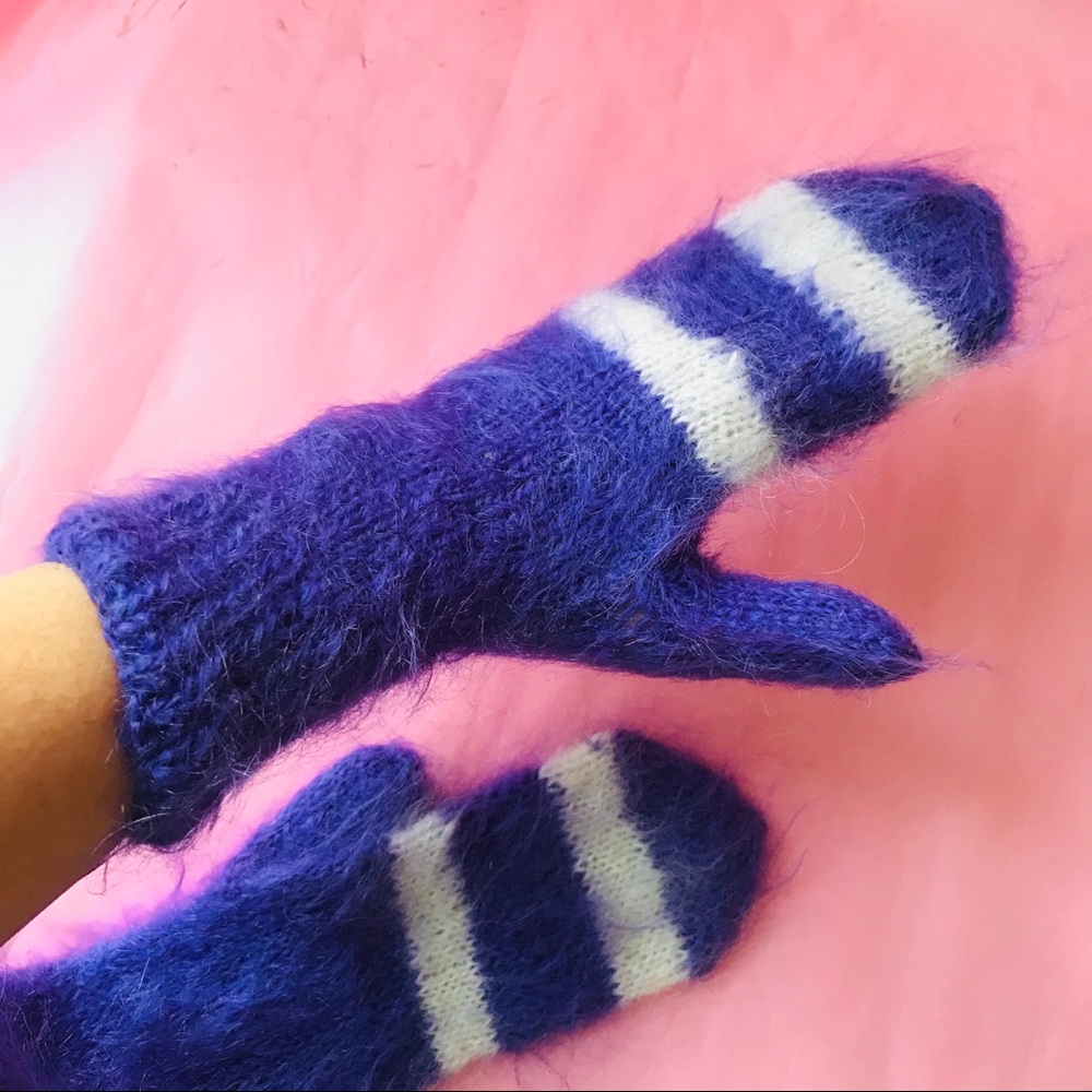 New hand knitted purple/white mohair mittens